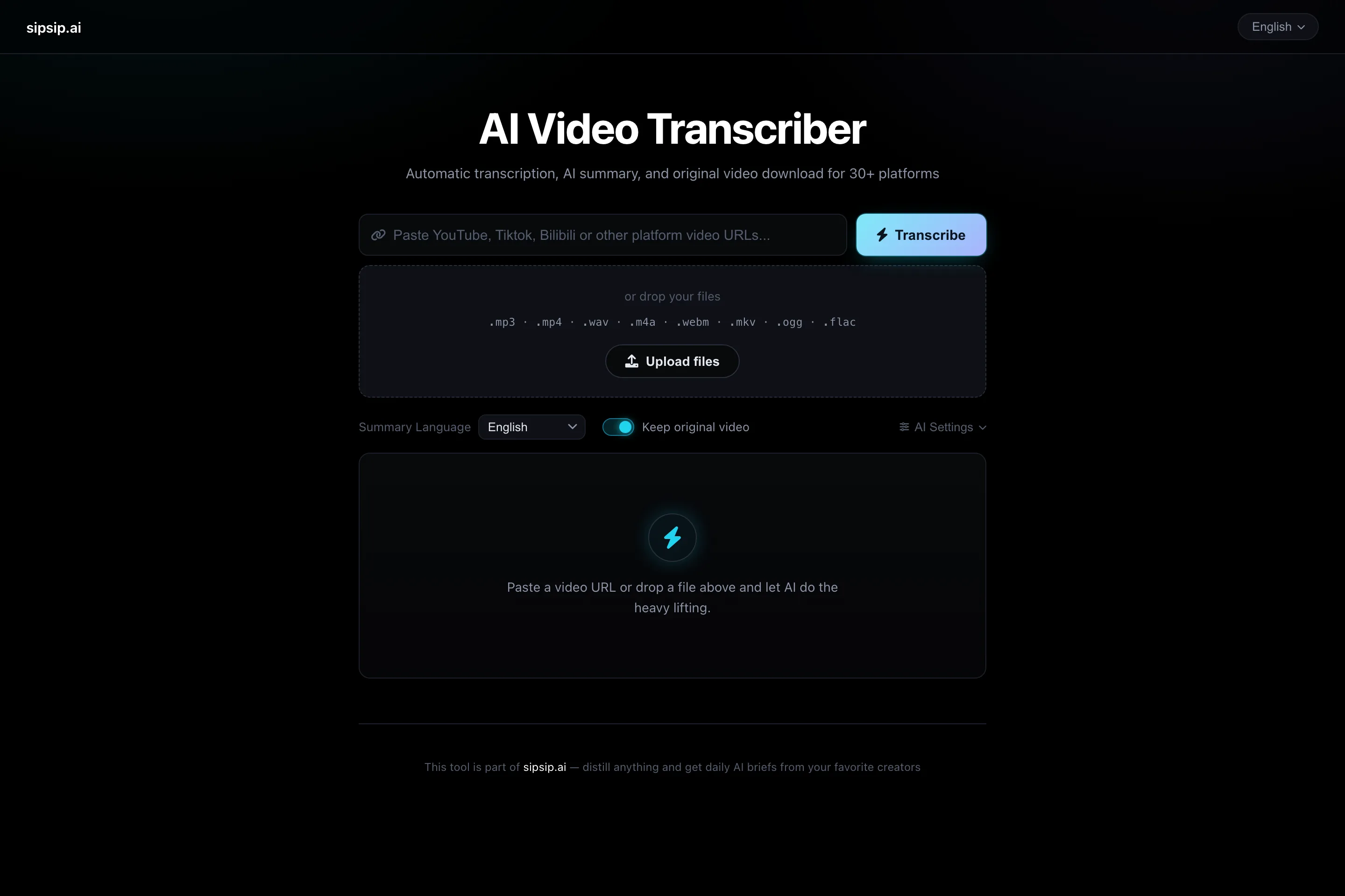 AI Video Transcriber 自架後的網頁介面，可貼上影片網址或上傳本機檔案並選擇摘要語言