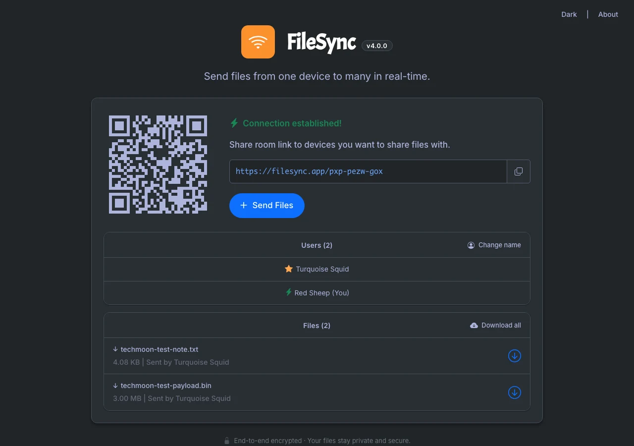 FileSync:把檔案從瀏覽器直傳到多台裝置,過程不碰雲端 3 FileSync 接收端畫面,使用者清單顯示房主與接收者,檔案清單列出 4.08 KB 與 3.00 MB 兩個測試檔案與下載按鈕