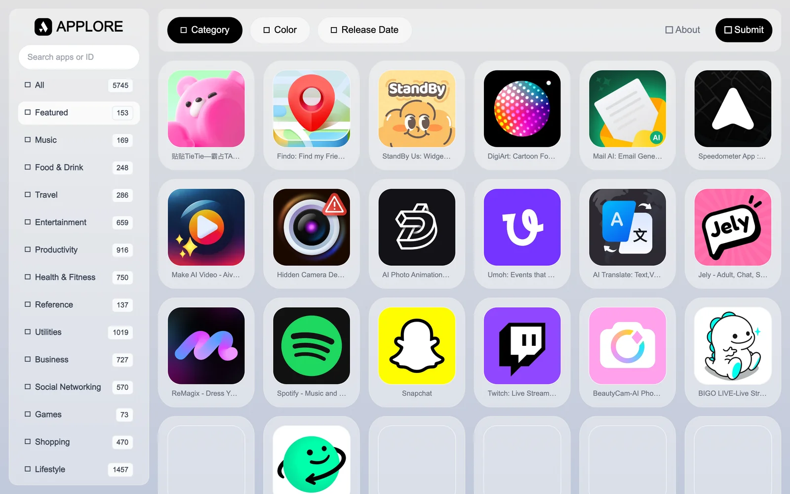 APPLORE 圖示資料庫:5,745 個 iOS 圖示按顏色與年份翻找 2 APPLORE 首頁畫面,左側為 38 個分類櫃與各分類收錄數,中間為 iOS App 圖示瀑布流,頂部有搜尋框與分類、顏色、發布日期三個過濾鈕