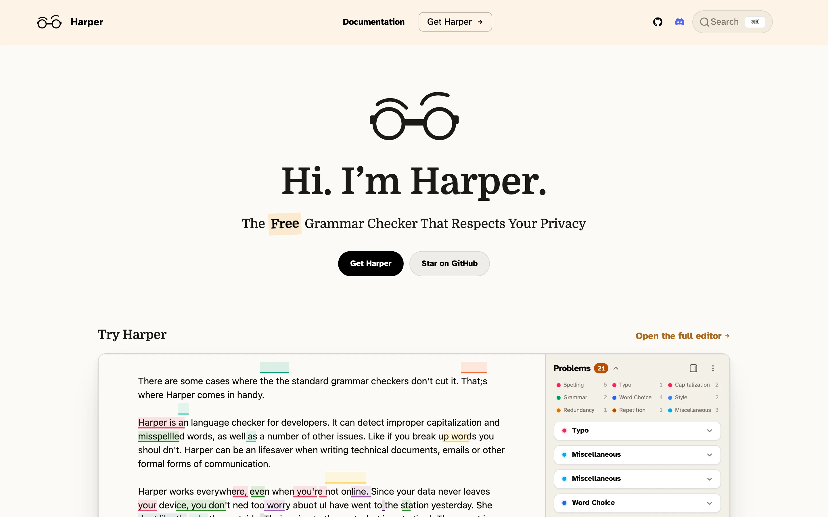 writewithharper.com 首頁，標題寫著尊重隱私的免費文法檢查器，下方為內建示範編輯器與問題面板
