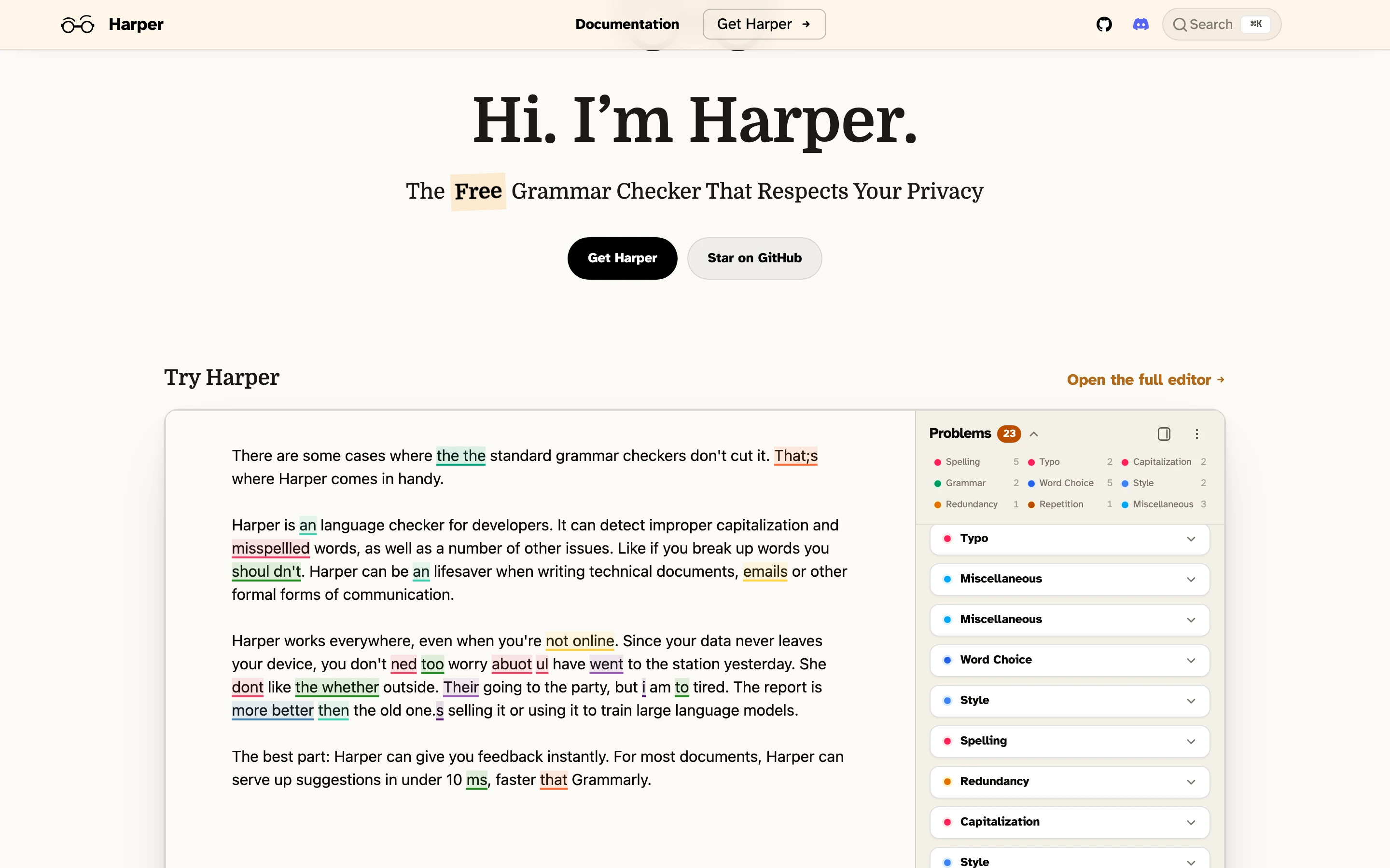 Harper 官網編輯器示範畫面，英文句子中的錯字以多色底線標記，右側問題面板照拼字與文法等分類列點
