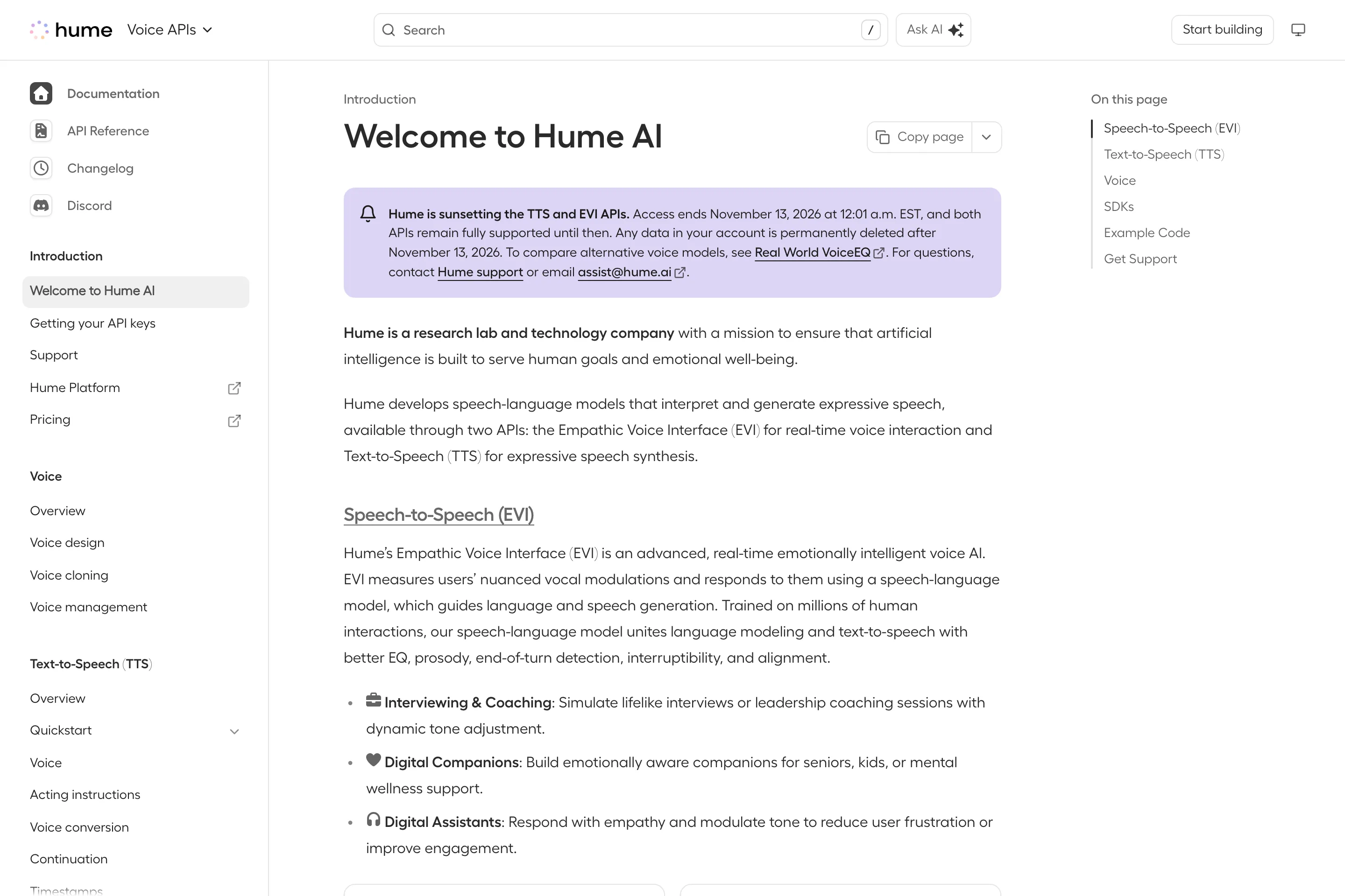 Hume AI 開發者文件頂端的停服公告，寫明 TTS 與 EVI API 將於 2026 年 11 月 13 日終止並刪除帳號資料