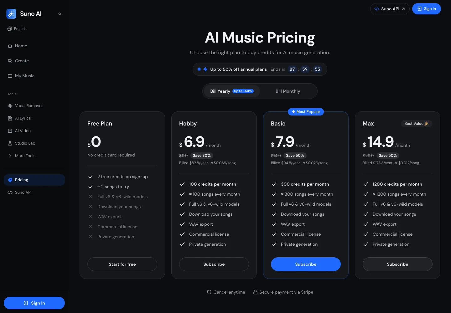 Suno AI Music 實測:掛 Suno 名號的音樂站,看清下載現況 4 sunoai-music.com 定價頁 Free 方案卡片,下載與商用授權等項目為灰色打叉